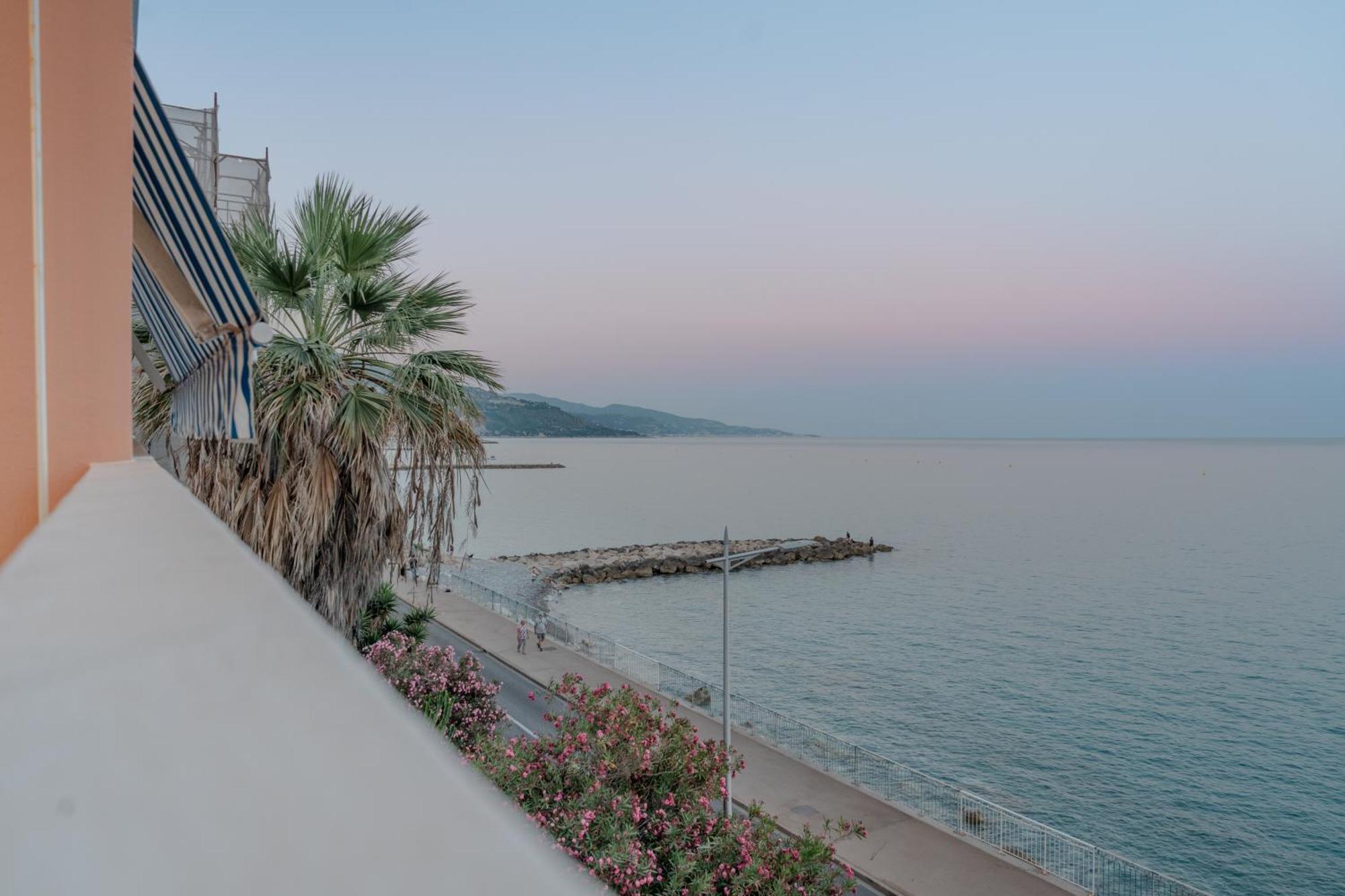 Le Pamela Menton Front De Mer Exterior photo
